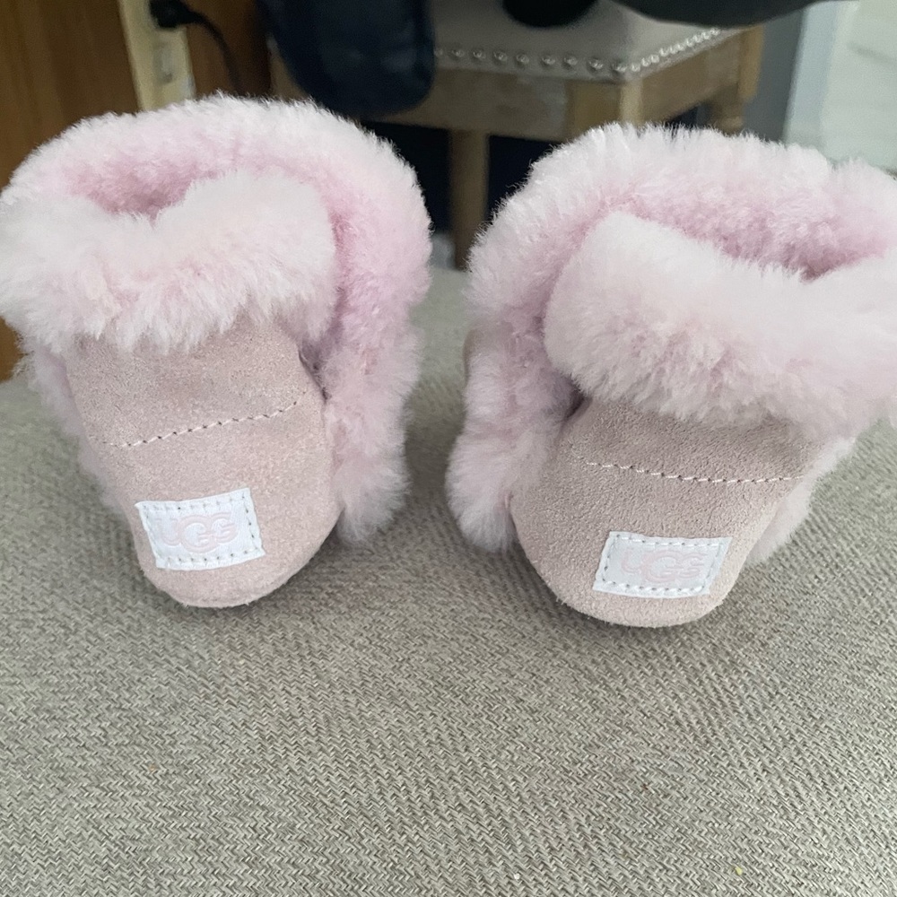 Ugg- Newborn